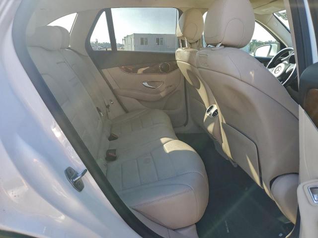 Mercedes-Benz GLC 300 Image 7