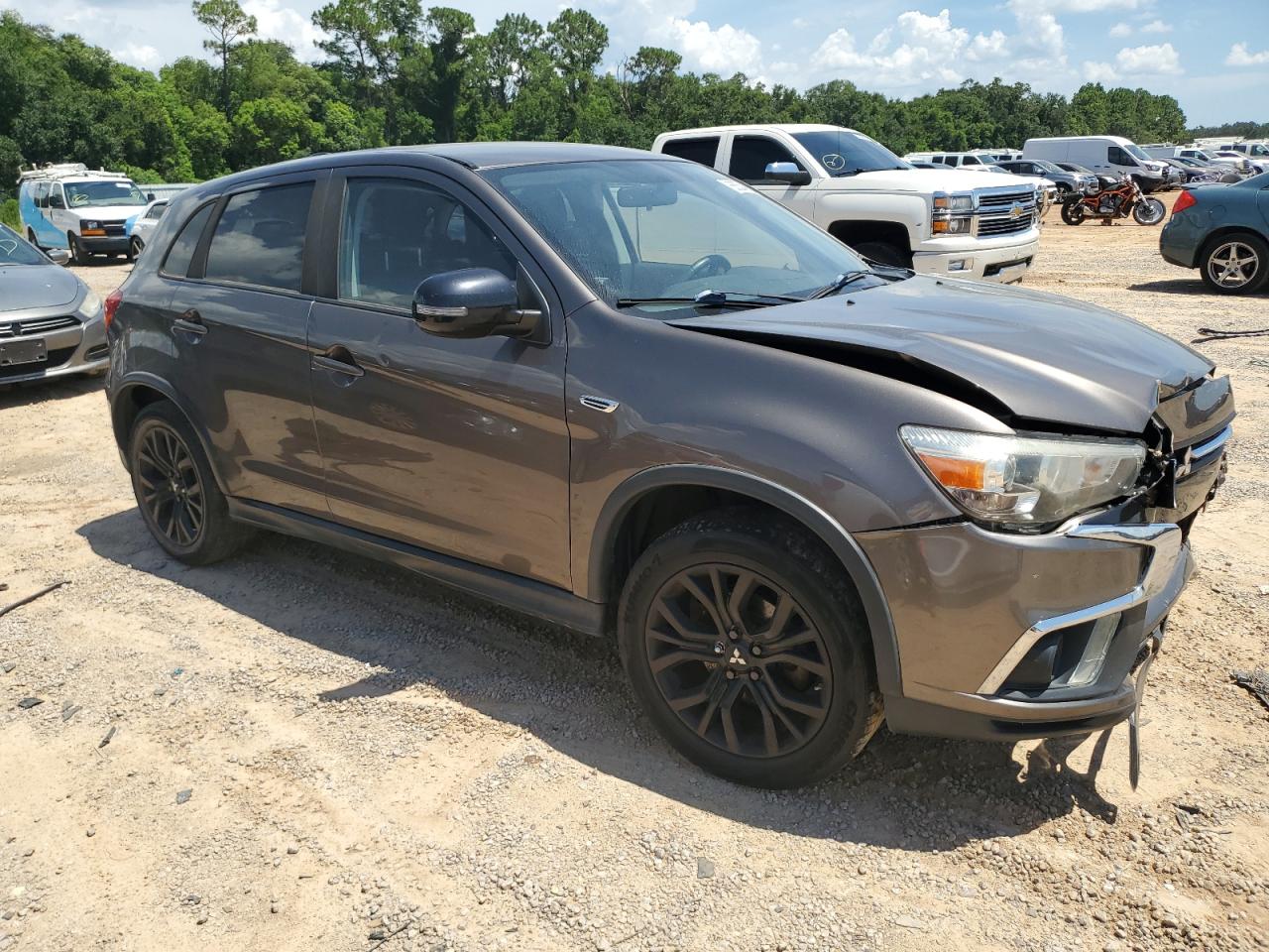Mitsubishi Outlander Es Image 14