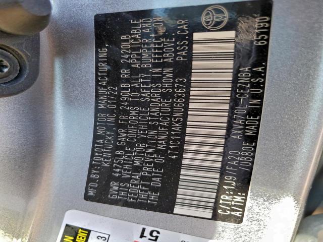 Toyota Camry Le Image 8