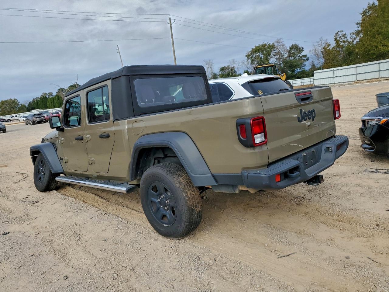Jeep Gladiator Sport Image 2