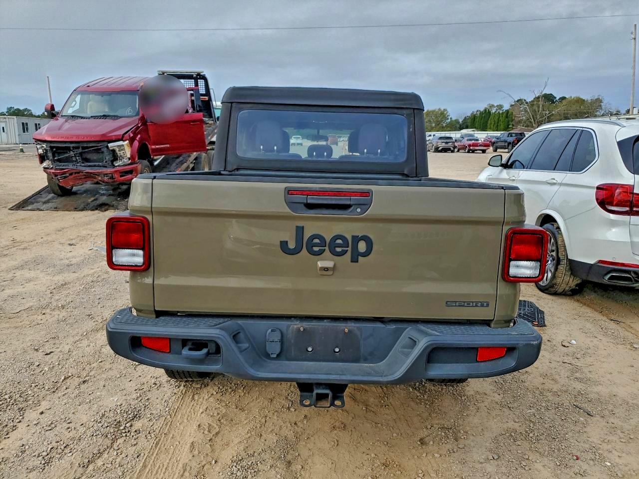 Jeep Gladiator Sport Image 10