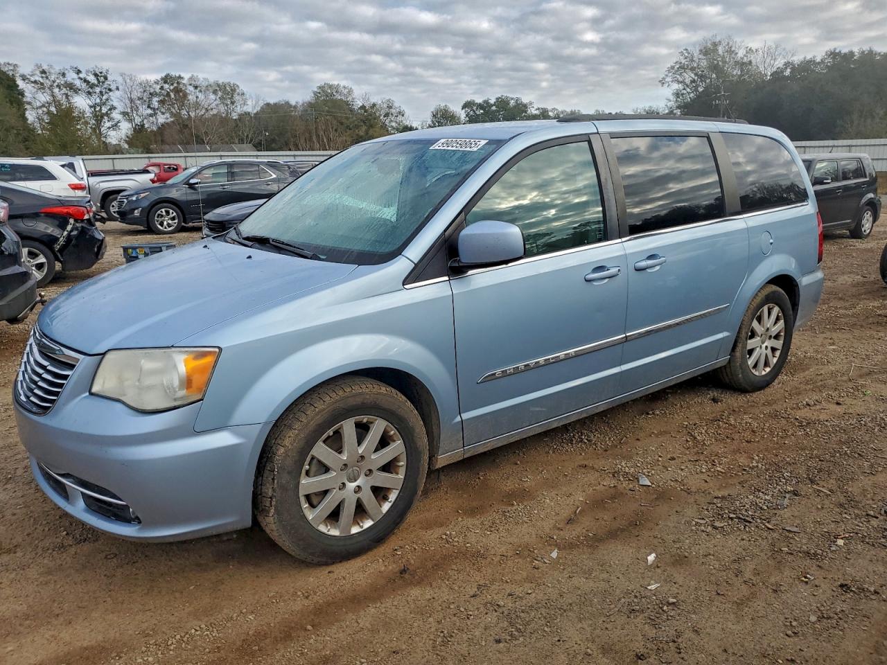Chrysler Minivan Touring Image 1