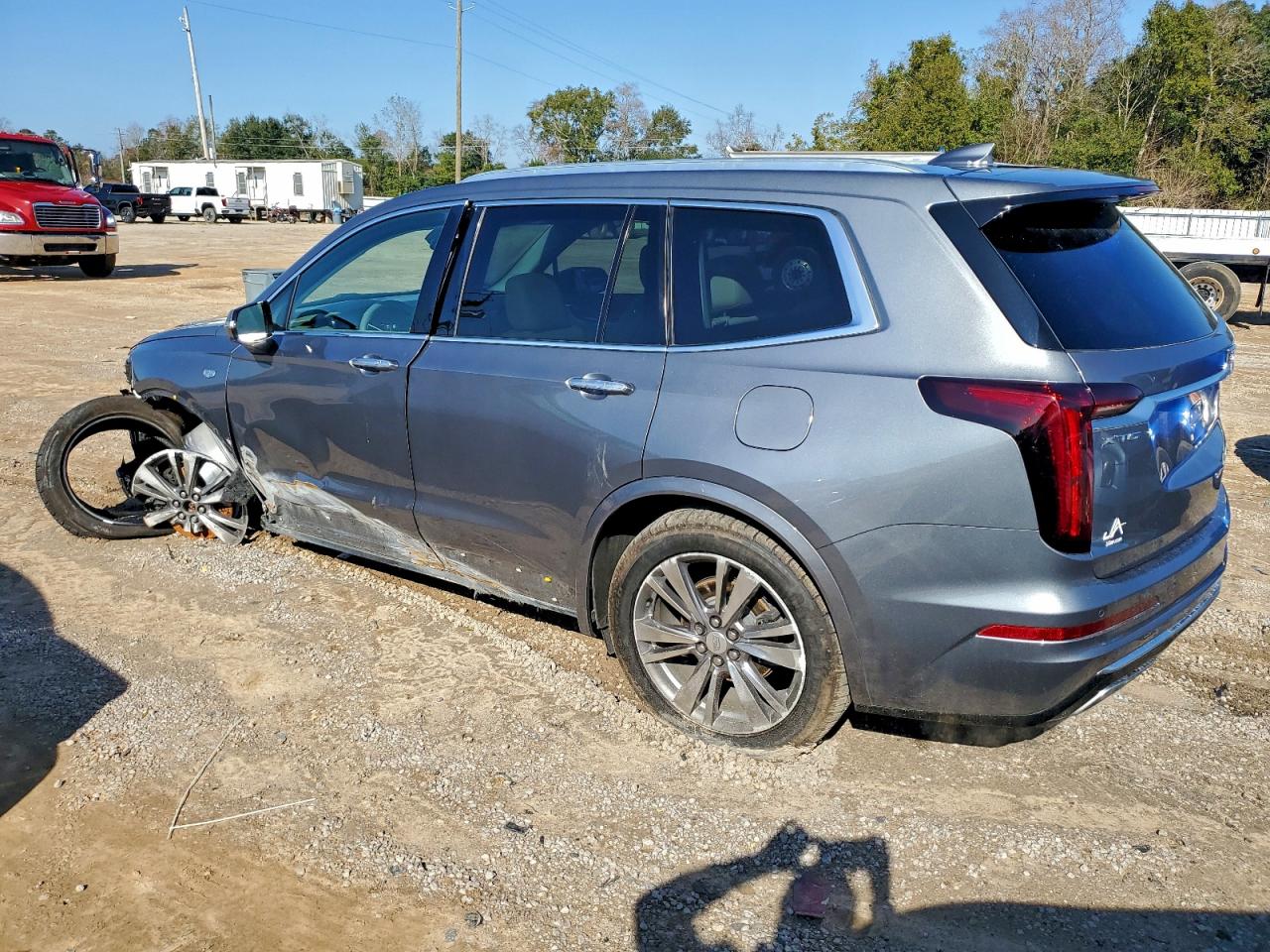 Cadillac XT6 Premium Luxury Image 2