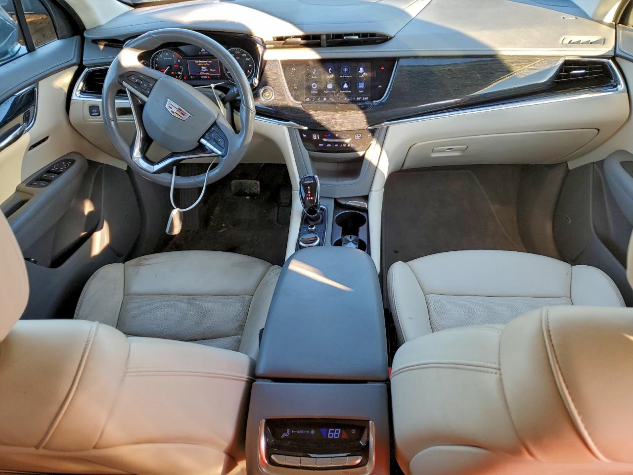 Cadillac XT6 Premium Luxury Image 9