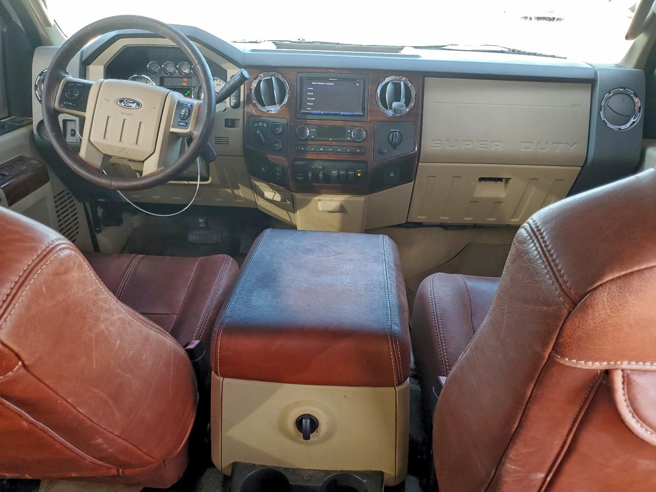 Ford F-350 Super Duty Image 12