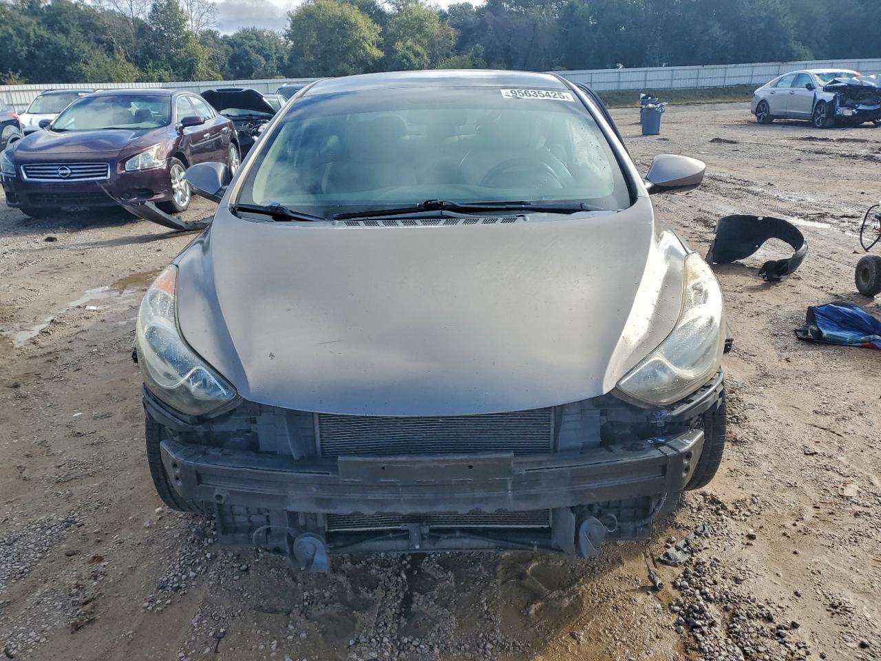 Hyundai ELANTRA Gls Image 2