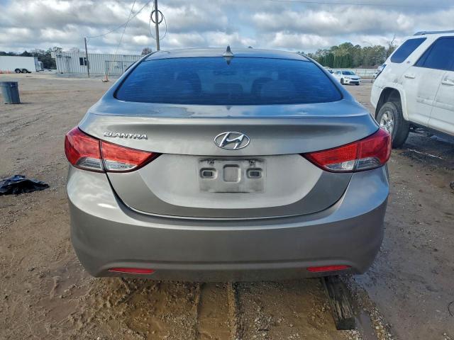 Hyundai ELANTRA Gls Image 10