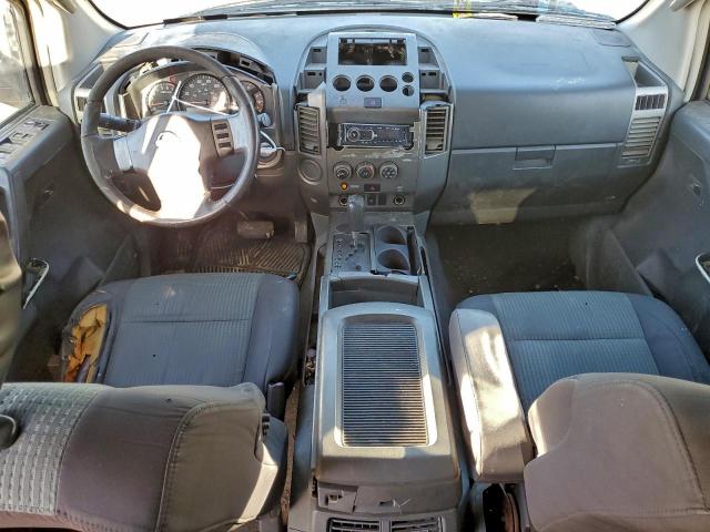 Nissan Titan Xe Image 10