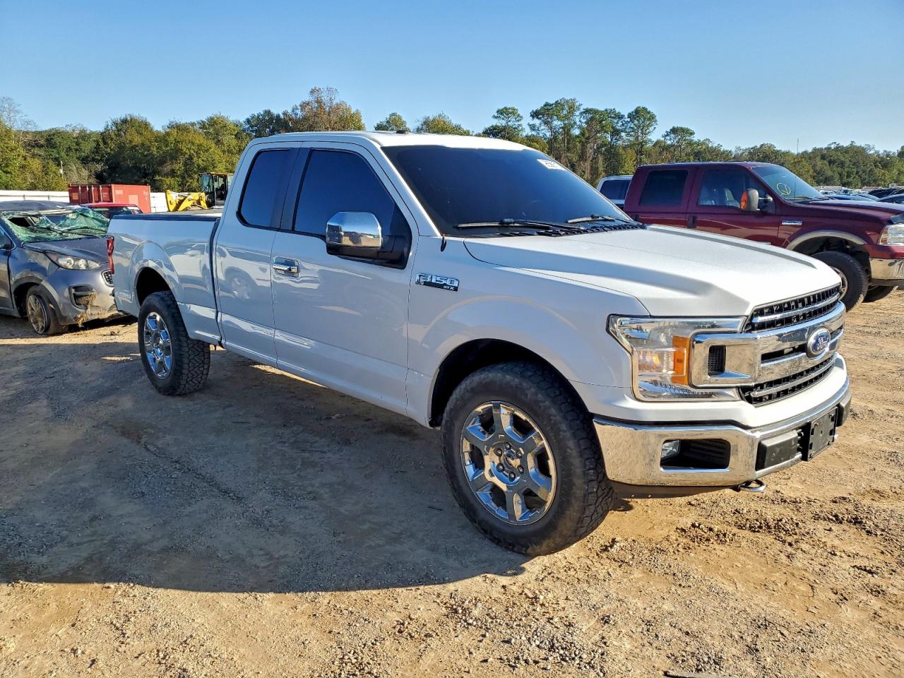 Ford F-150 Super Cab Image 3