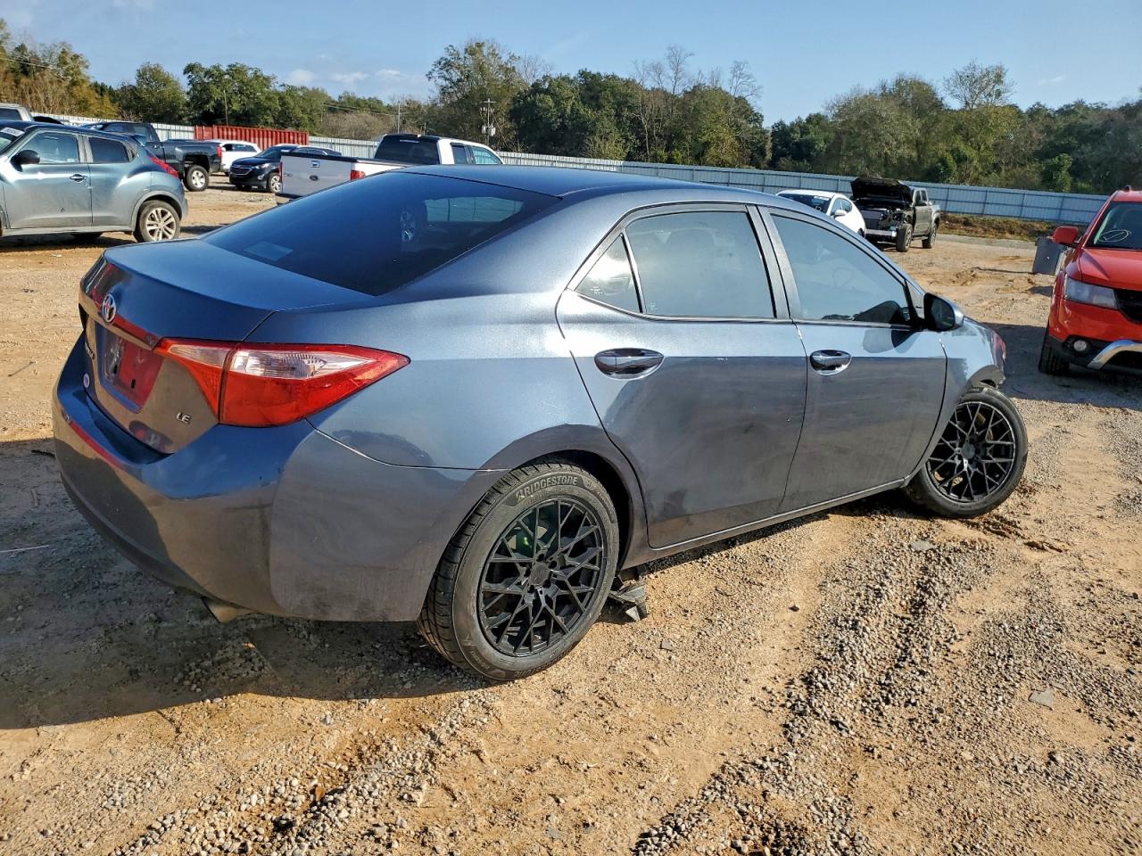 Toyota Corolla L Image 3