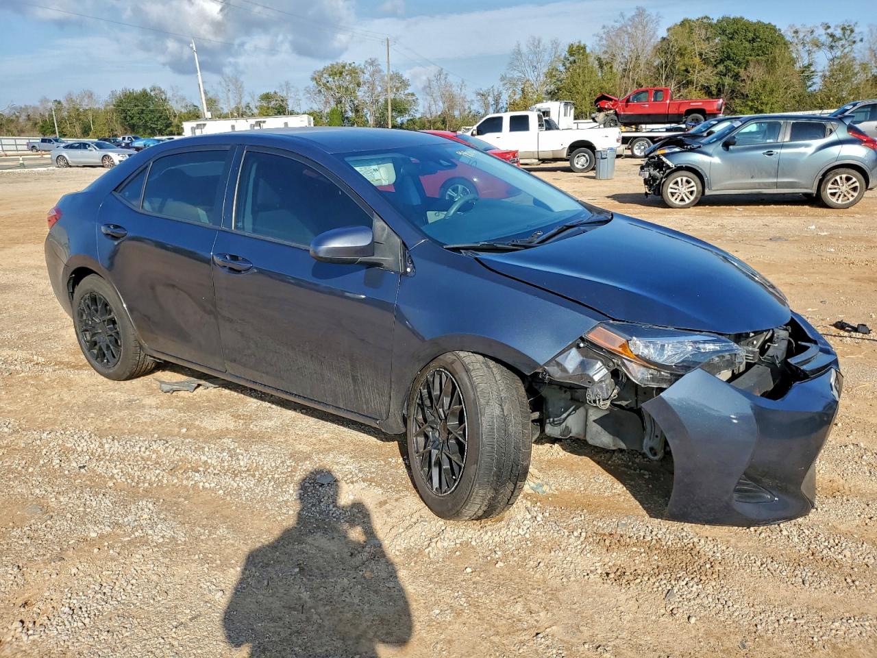 Toyota Corolla L Image 12