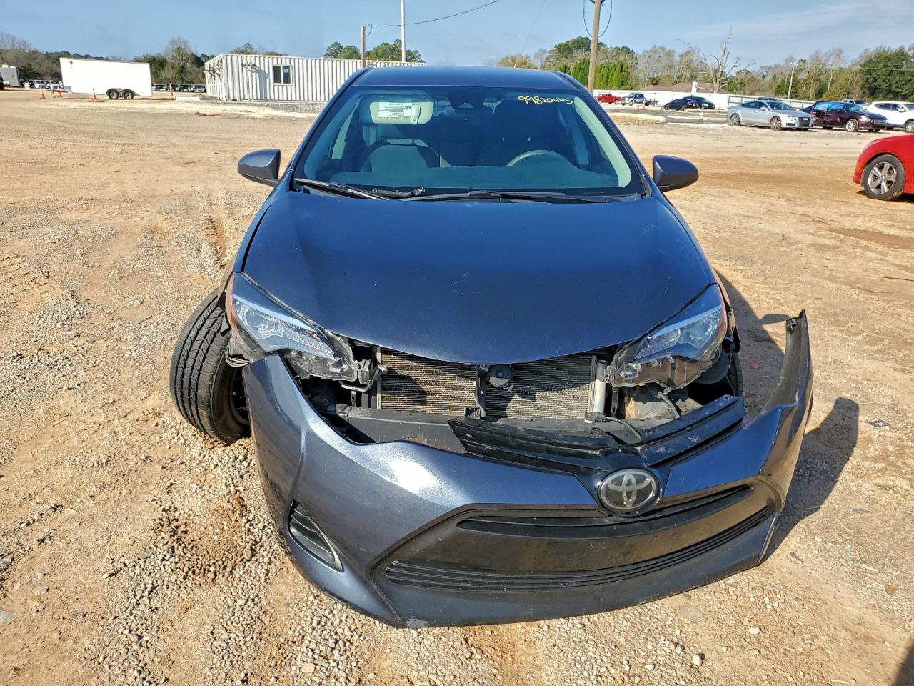 Toyota Corolla L Image 2