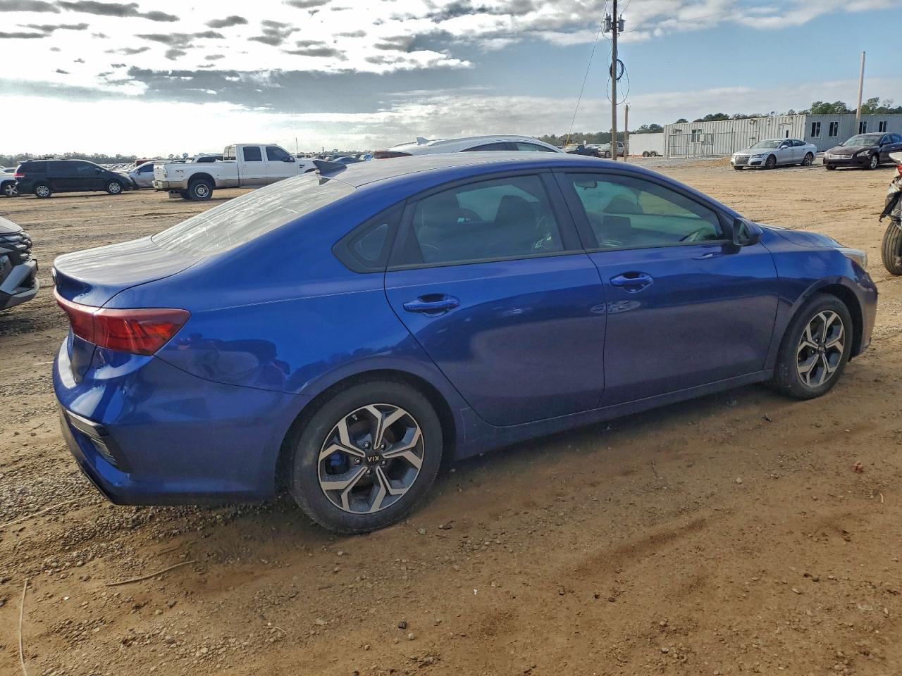 Kia Forte Fe Image 4