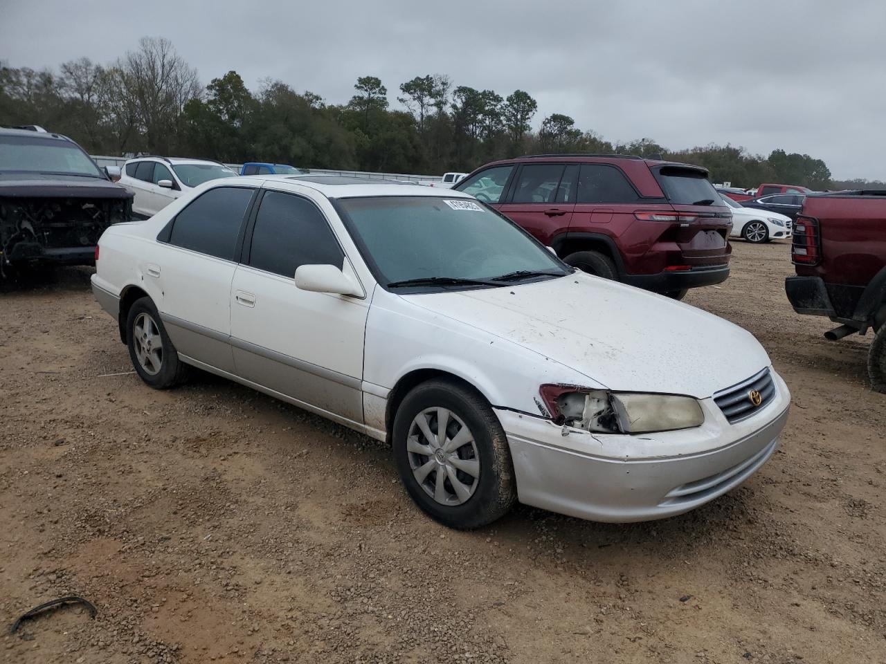 Toyota Camry Ce Image 12