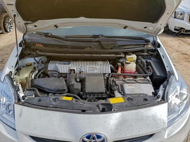 Toyota Prius Image 10