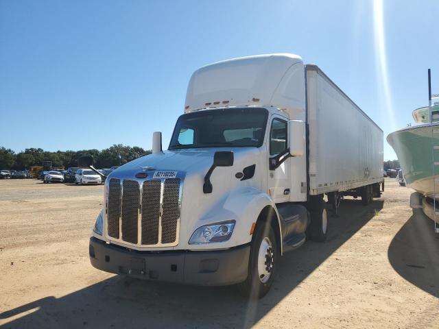 Peterbilt Tractor 579 Image 3