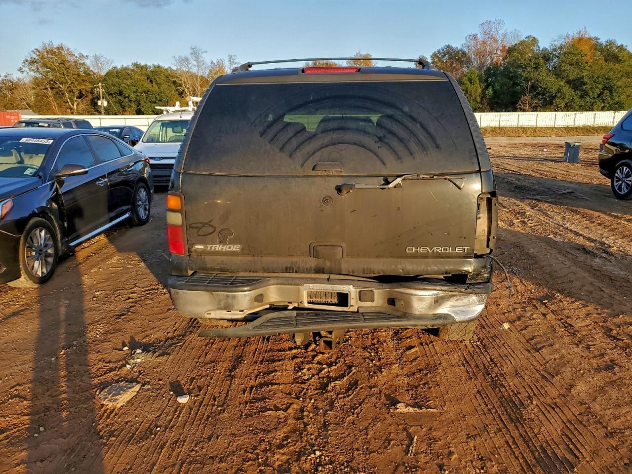 Chevrolet Tahoe C1500 Image 12