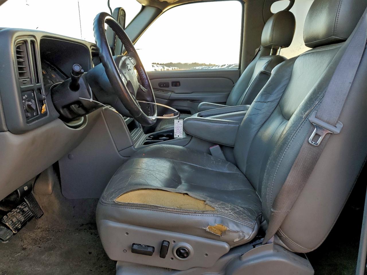 Chevrolet Tahoe C1500 Image 13