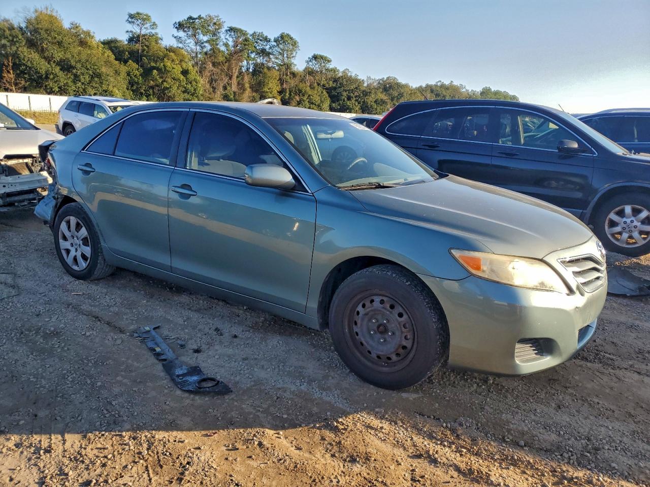 Toyota Camry Se Image 2