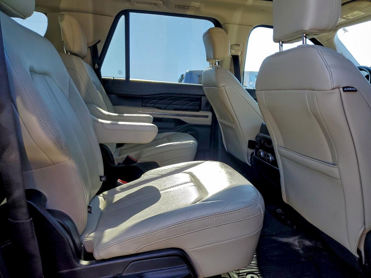 Ford Expedition Max Platinum Image 9