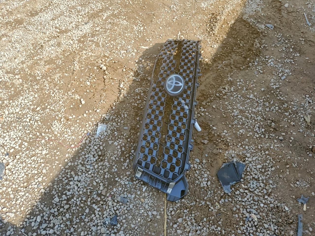 Toyota Tundra Crewmax Sr5 Image 9