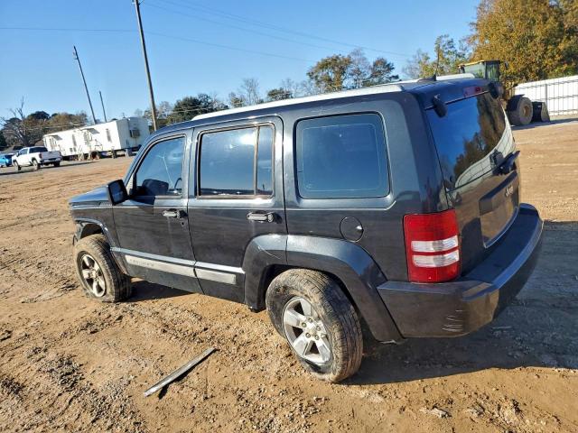 Jeep Liberty Sport Image 8