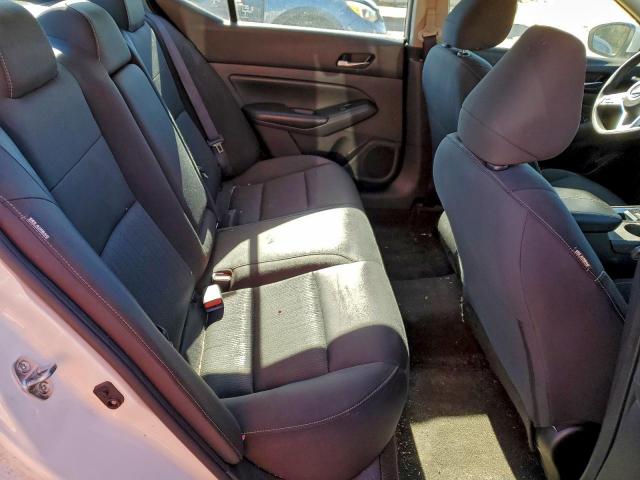 Nissan Altima S Image 9