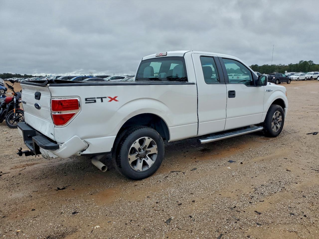 Ford F-150 Super Cab Image 4
