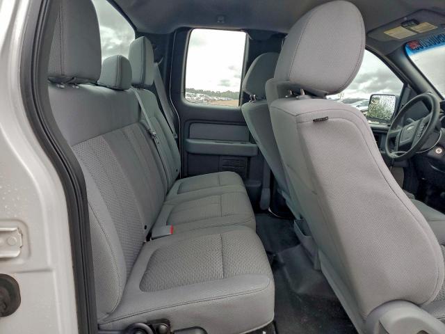 Ford F-150 Super Cab Image 2