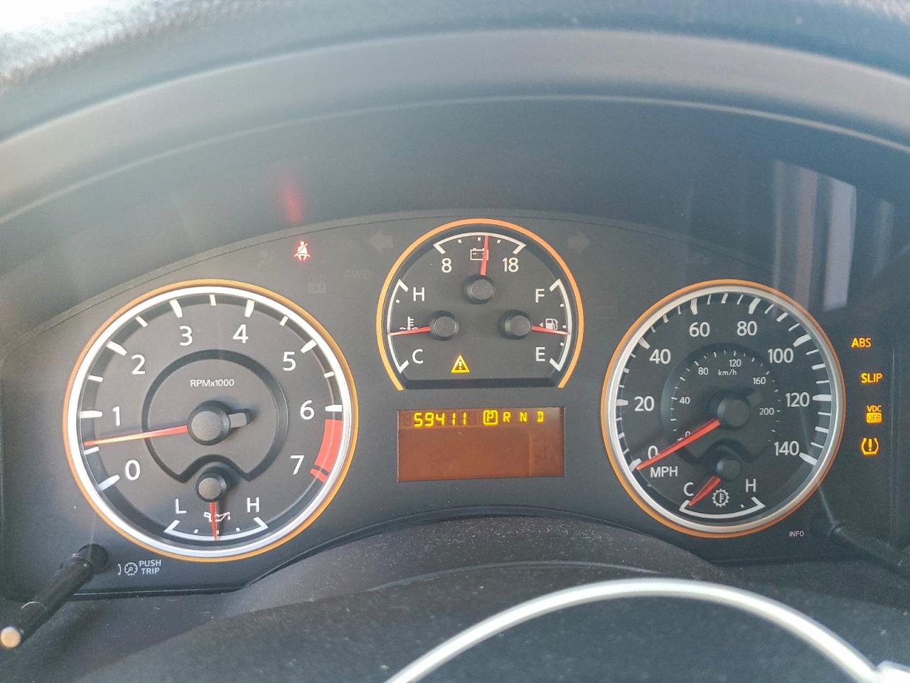 Nissan Armada Se Image 12