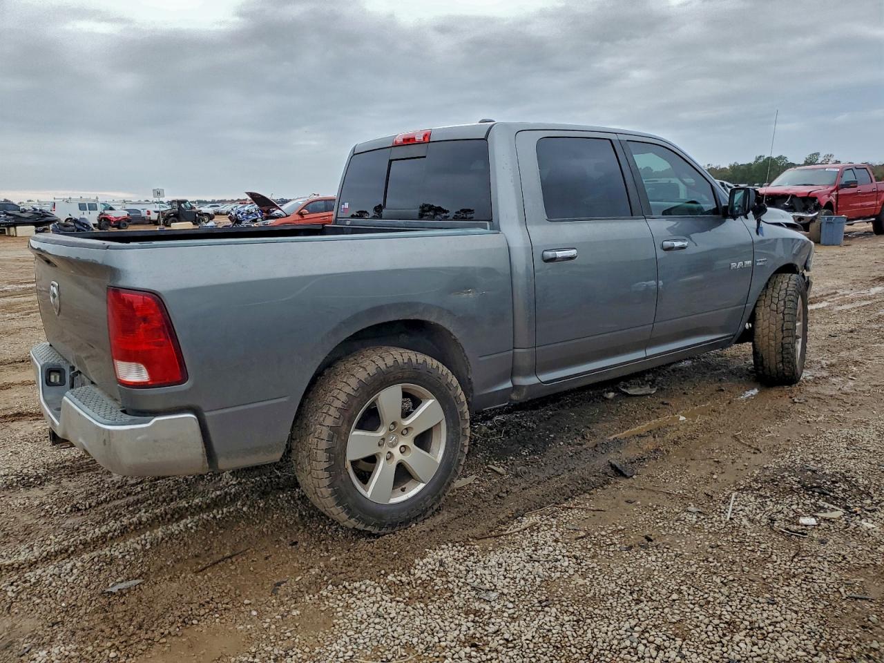 Dodge Ram 1500 Image 3