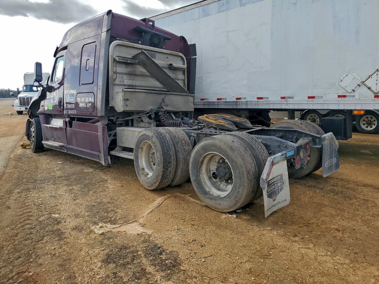 Freightliner Cascadia 1 Image 3